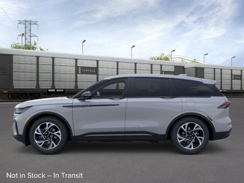 New 2026 Lincoln Nautilus Premier AWD/4WD image 3
