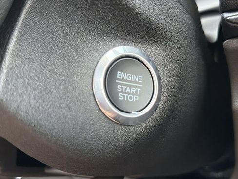 New 2026 Ford Transit 250 148 Medium Roof w/ Load Area Protection Package image 17