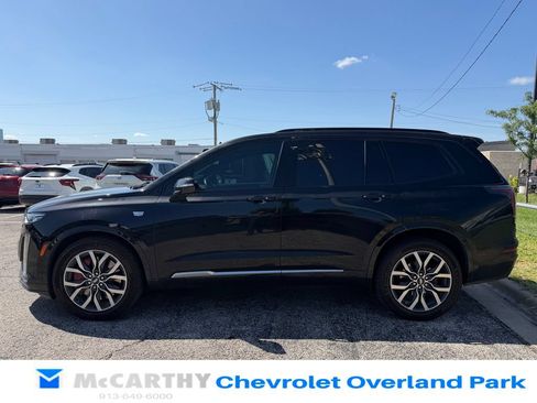 Used 2022 Cadillac XT6 Sport w/ Platinum Package AWD/4WD image 6