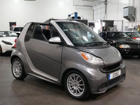 Used 2013 smart fortwo passion image 3