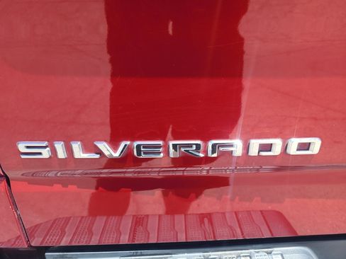 Used 2021 Chevrolet Silverado 1500 LT AWD/4WD image 26