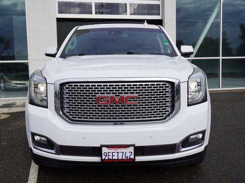Used 2017 GMC Yukon Denali w/ Open Road Package image 8