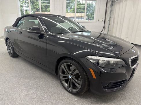 Used 2018 BMW 230i xDrive Convertible AWD/4WD image 3