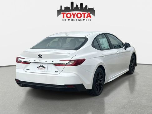 New 2026 Toyota Camry SE image 3