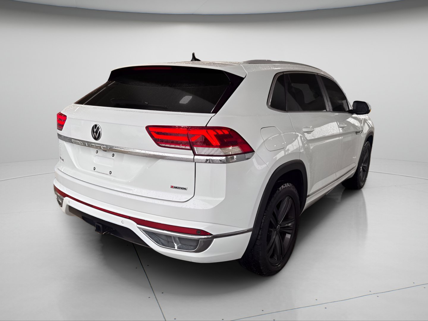 Used 2022 Volkswagen Atlas Cross Sport SEL R-Line w/ Cross Sport MDO Package AWD/4WD image 14