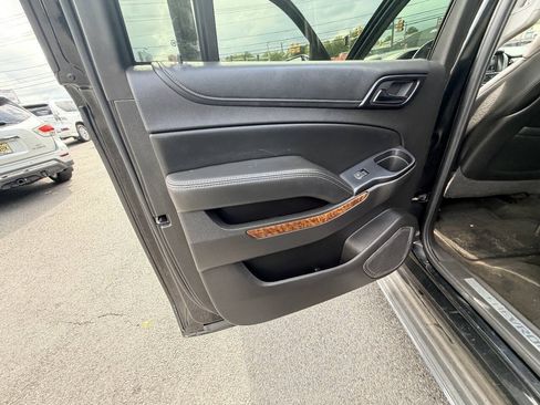 Used 2015 Chevrolet Suburban LTZ AWD/4WD image 31