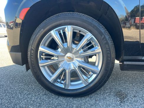 Used 2023 Chevrolet Tahoe High Country w/ Premium Package 2 image 40