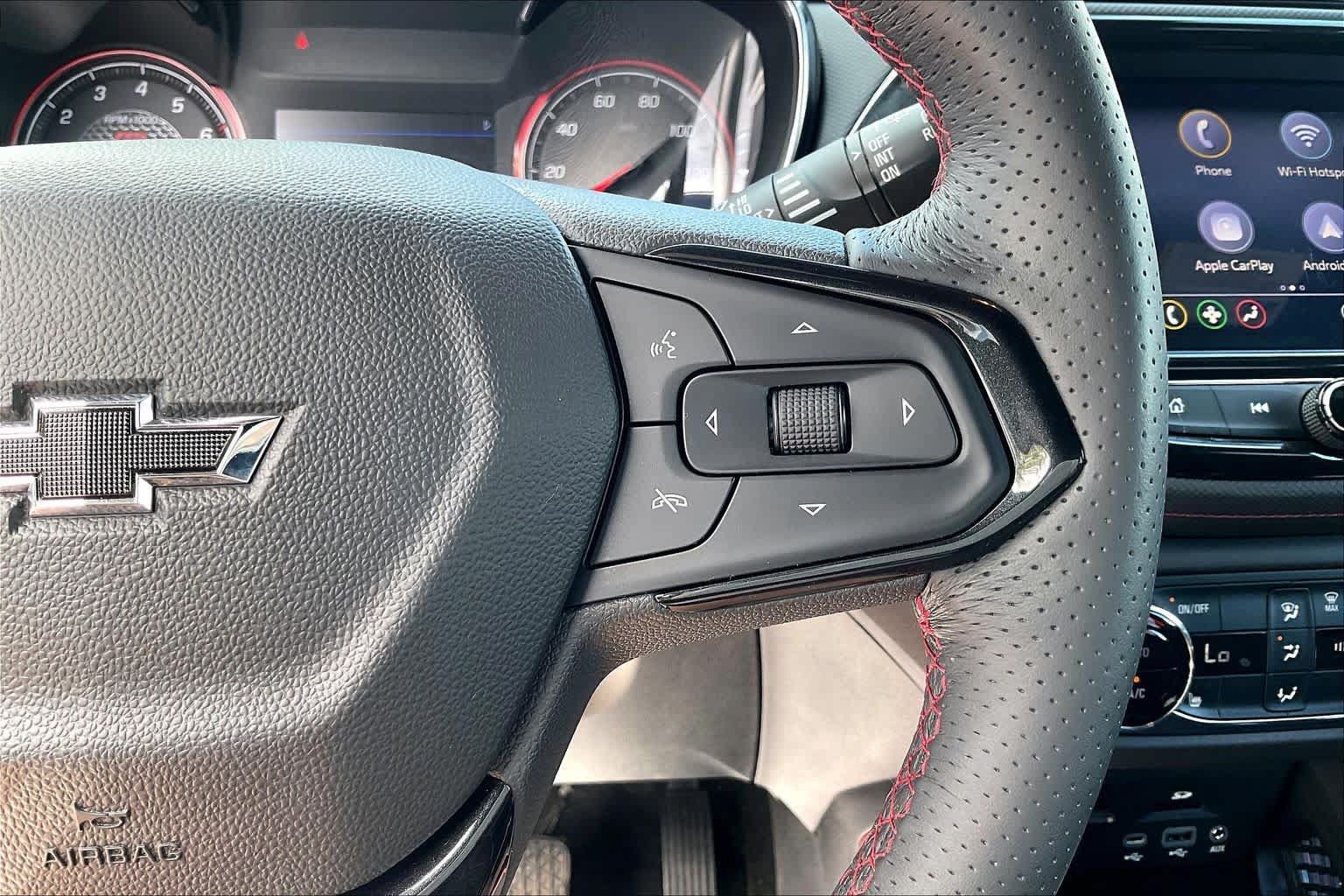 Used 2022 Chevrolet TrailBlazer RS w/ Technology Package FWD image 19