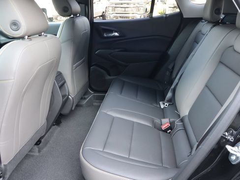 New 2026 Chevrolet Trax ACTIV w/ Sunroof Package FWD image 21