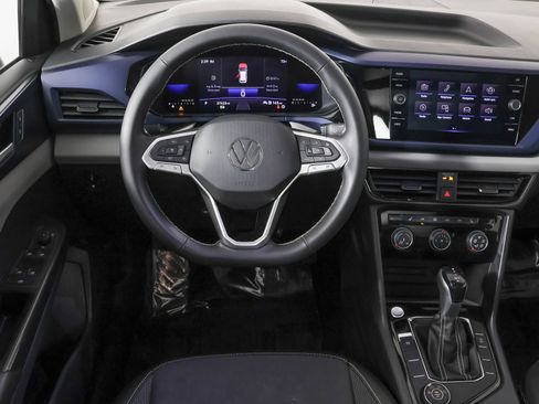 Used 2023 Volkswagen Taos SE w/ Panoramic Sunroof Package AWD/4WD image 38