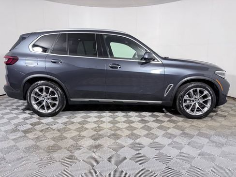 Used 2021 BMW X5 xDrive40i w/ Premium Package AWD/4WD image 8