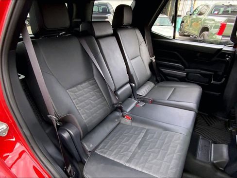 Used 2025 Toyota 4Runner TRD Off-Road Premium w/ Tow Technology Package image 19