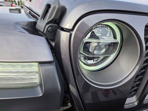 Certified 2020 Jeep Gladiator Rubicon image 10