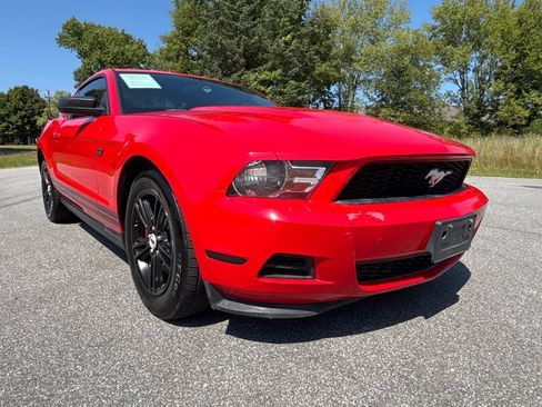 Used 2012 Ford Mustang Coupe RWD image 7