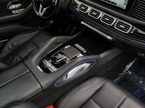 Used 2021 Mercedes-Benz Maybach GLS 600 4MATIC image 43