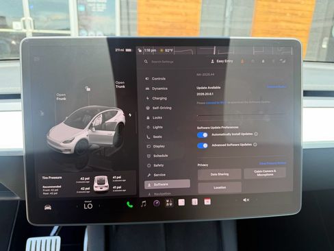 Used 2022 Tesla Model Y Performance AWD/4WD image 44