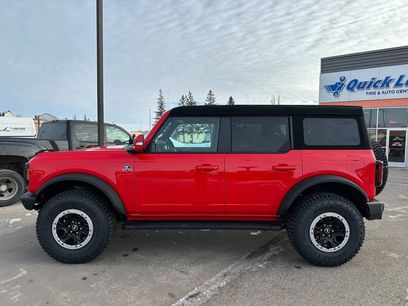 New 2024 Ford Bronco Outer Banks w/ Sasquatch Package