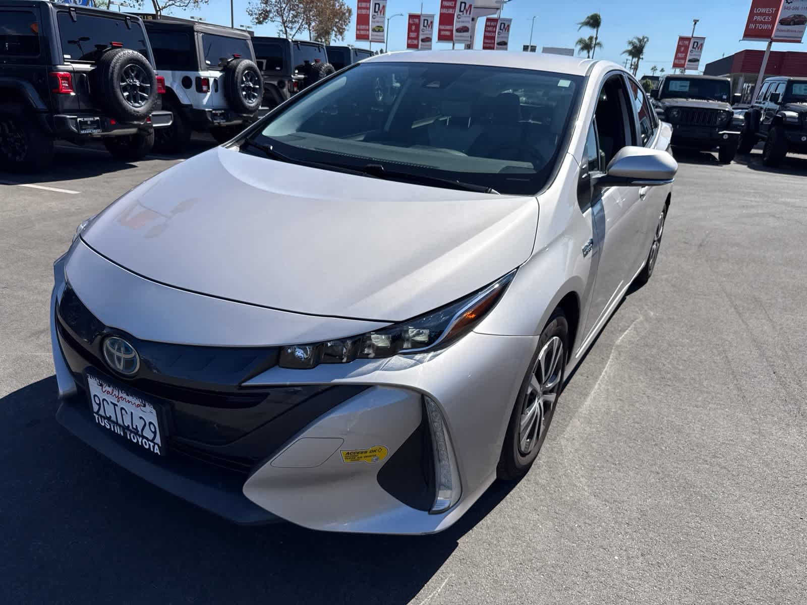 Used 2022 Toyota Prius Prime XLE FWD image 1