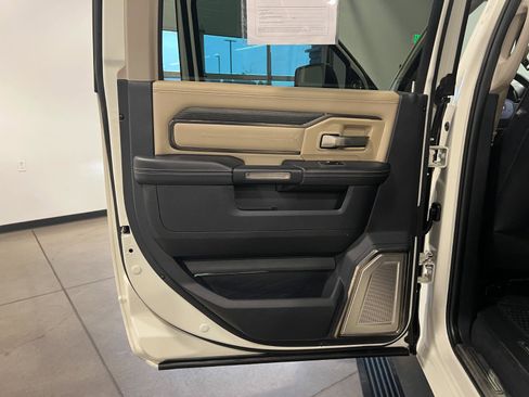 Used 2023 RAM 3500 Limited image 29