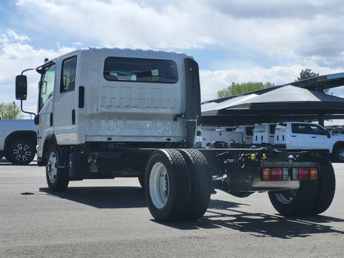 New 2026 Isuzu NPR HD image 5