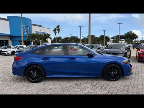 Certified 2024 Honda Civic Sport image 12