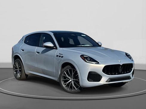 New 2026 Maserati Grecale Modena AWD/4WD image 1