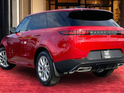 New 2026 Land Rover Range Rover Sport SE image 3