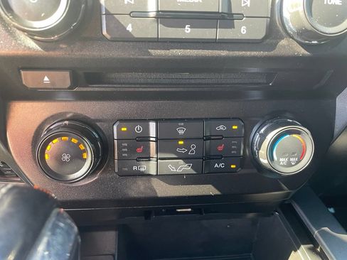 Used 2018 Ford F150 XLT w/ Equipment Group 302A Luxury AWD/4WD image 27