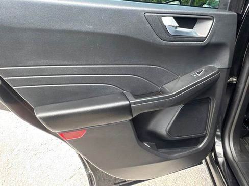 Used 2025 Ford Escape ST-Line AWD/4WD image 23