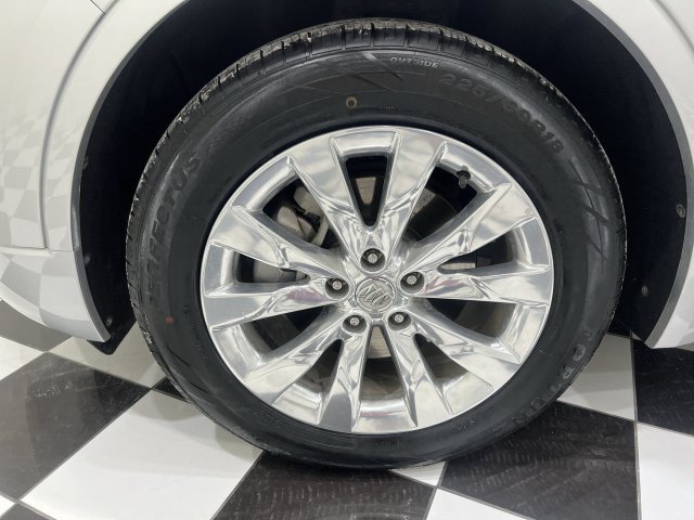 Certified 2017 Buick Envision Essence FWD image 30