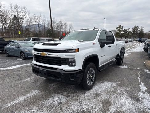 Used 2025 Chevrolet Silverado 2500 Custom w/ Custom Value Package image 32