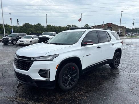 Used 2023 Chevrolet Traverse Premier w/ Redline Edition FWD image 3