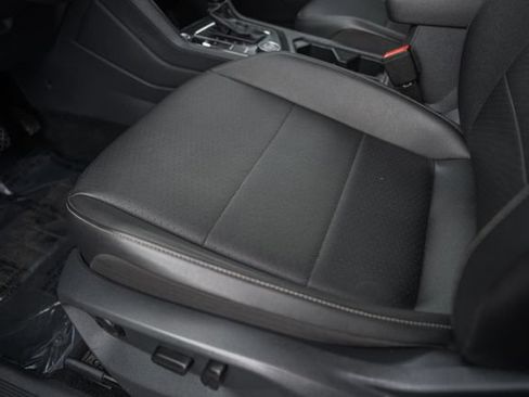 Used 2020 Volkswagen Tiguan SEL AWD/4WD image 27