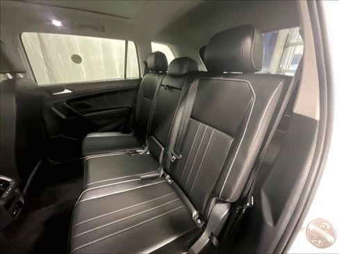 Used 2023 Volkswagen Tiguan SE image 15