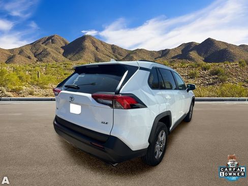 Used 2025 Toyota RAV4 XLE FWD image 4