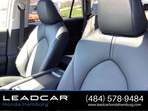 Used 2025 Toyota Grand Highlander AWD image 20