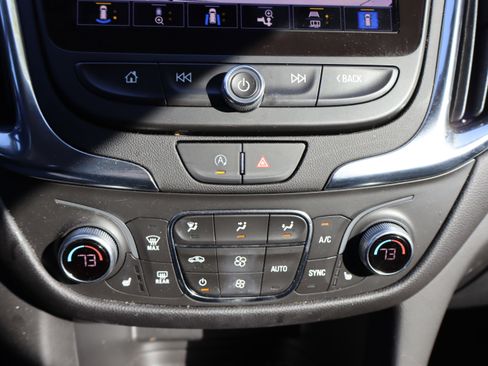 Used 2023 Chevrolet Equinox LT FWD image 26