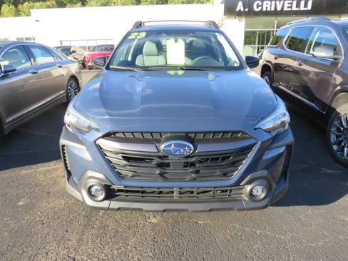 Used 2023 Subaru Outback Premium image 2