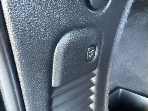 Used 2018 Dodge Durango R/T w/ Technology Group image 29