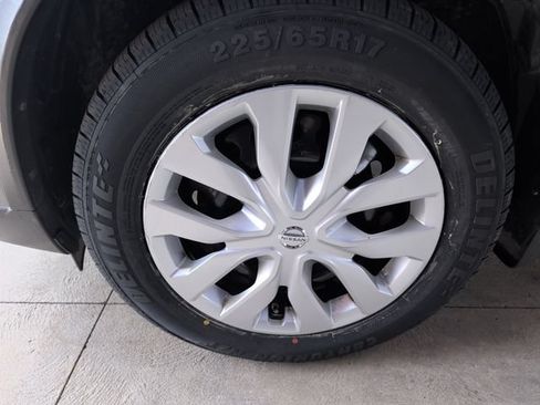 Used 2016 Nissan Rogue S AWD/4WD image 23