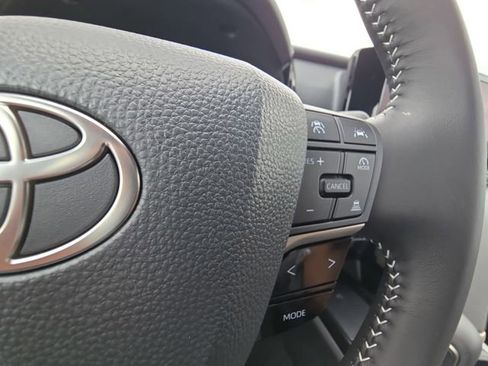 Used 2026 Toyota Camry SE w/ Convenience Package FWD image 18