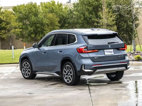 Certified 2025 BMW X1 xDrive28i image 3