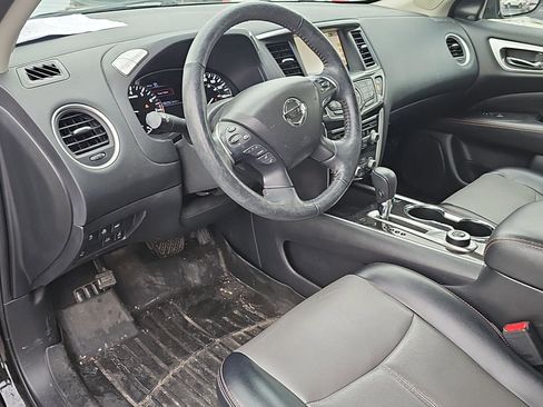 Used 2020 Nissan Pathfinder SL image 7