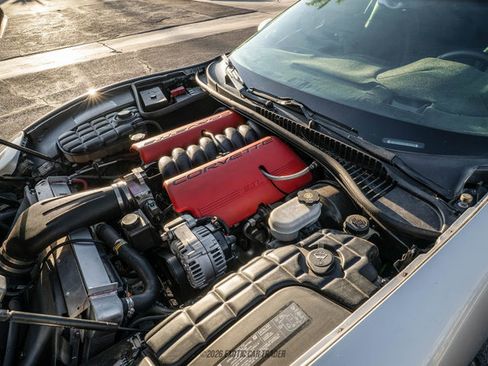 Used 2004 Chevrolet Corvette Z06 w/ Memory Package RWD image 16