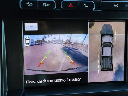 Used 2019 Ford F150 Platinum w/ Equipment Group 701A Luxury image 26