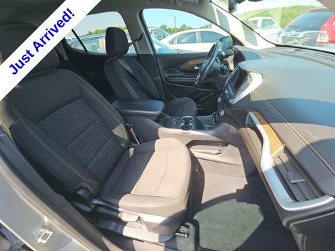 Used 2021 GMC Terrain SLE FWD image 7