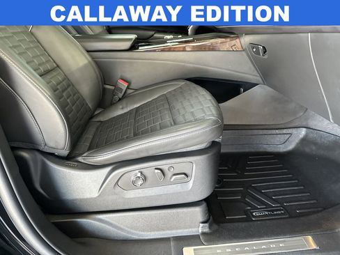 Used 2022 Cadillac Escalade Sport Platinum w/ LPO, ONYX Package AWD/4WD image 37