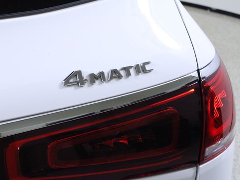 Used 2022 Mercedes-Benz GLS 450 4MATIC image 10