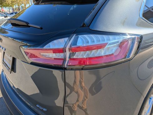 Used 2024 Ford Edge SEL w/ Convenience Package image 12