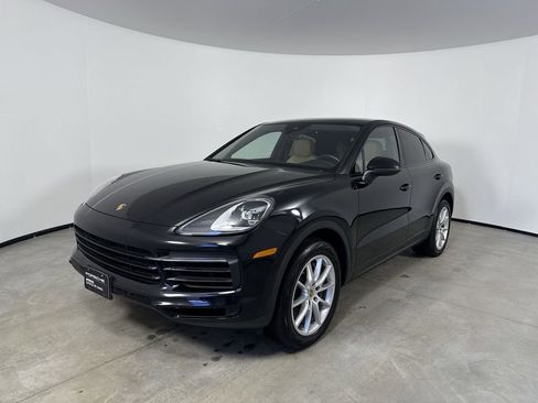 Certified 2021 Porsche Cayenne image 1